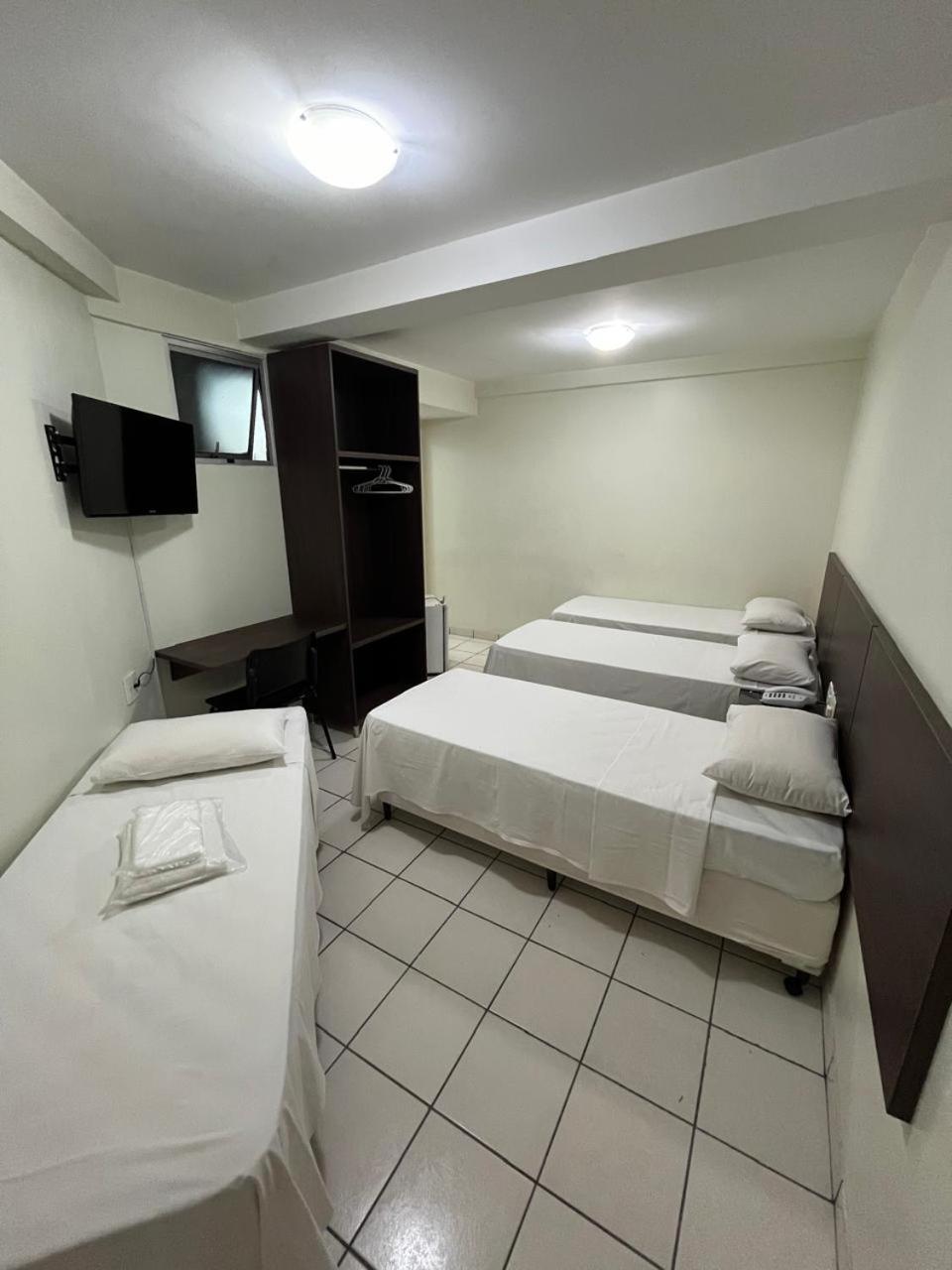 Rametta Hotel Montes Claros Buitenkant foto