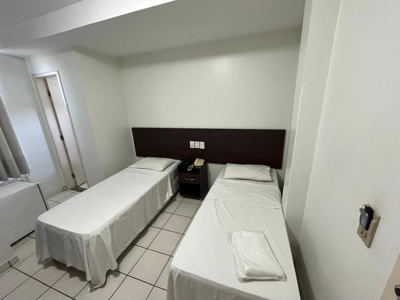 Rametta Hotel Montes Claros Buitenkant foto